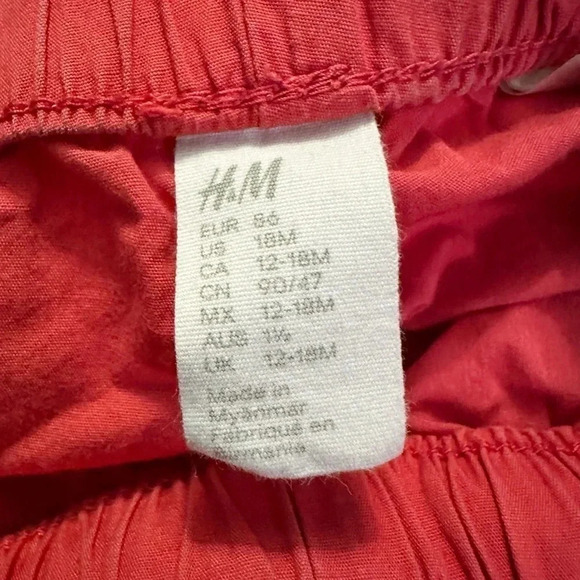 H&M | Bundle of Toddler Shorts (18 mos) ❤️🤍💙 - Picture 4 of 9